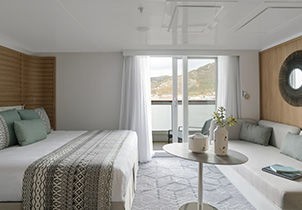 Deluxe Suite Deck 3