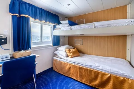 Classic Twin cabin