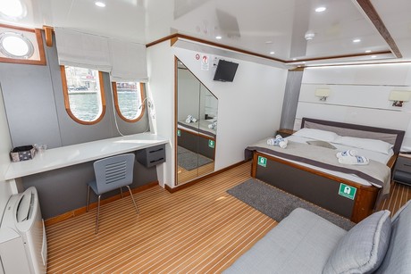 Upper deck cabin on Prestige
