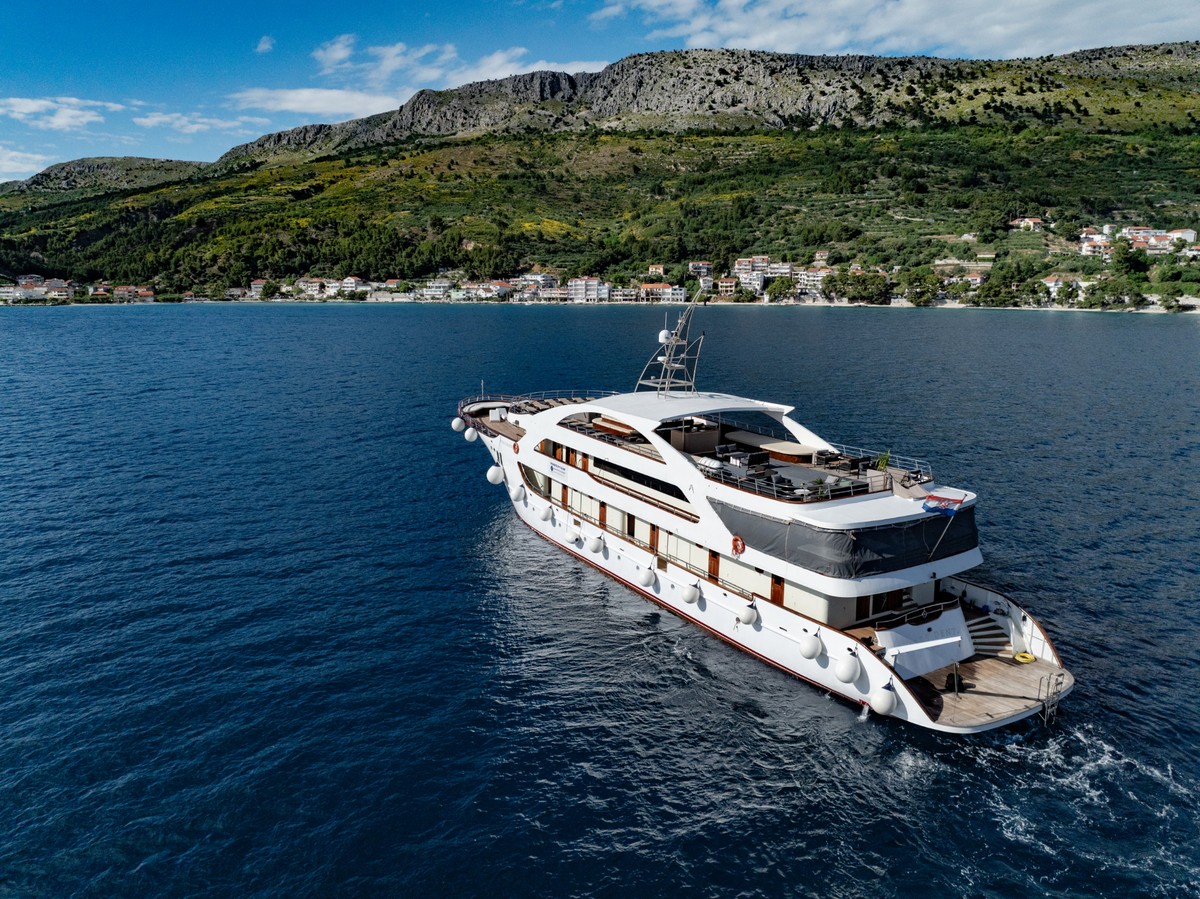 Feture image for Trogir to Dubrovnik with Split