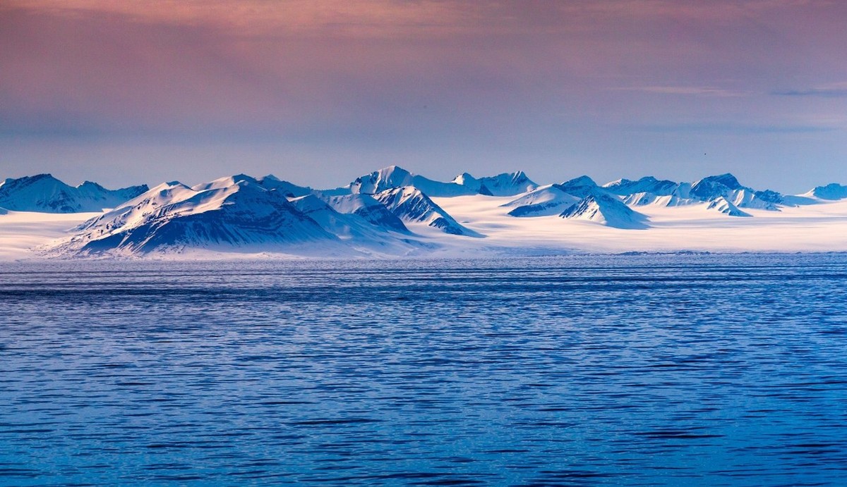 Feture image for 16 Days Luxury Norwegian Fjords & Svalbard Cruise - Copenhagen to Longyearbyen