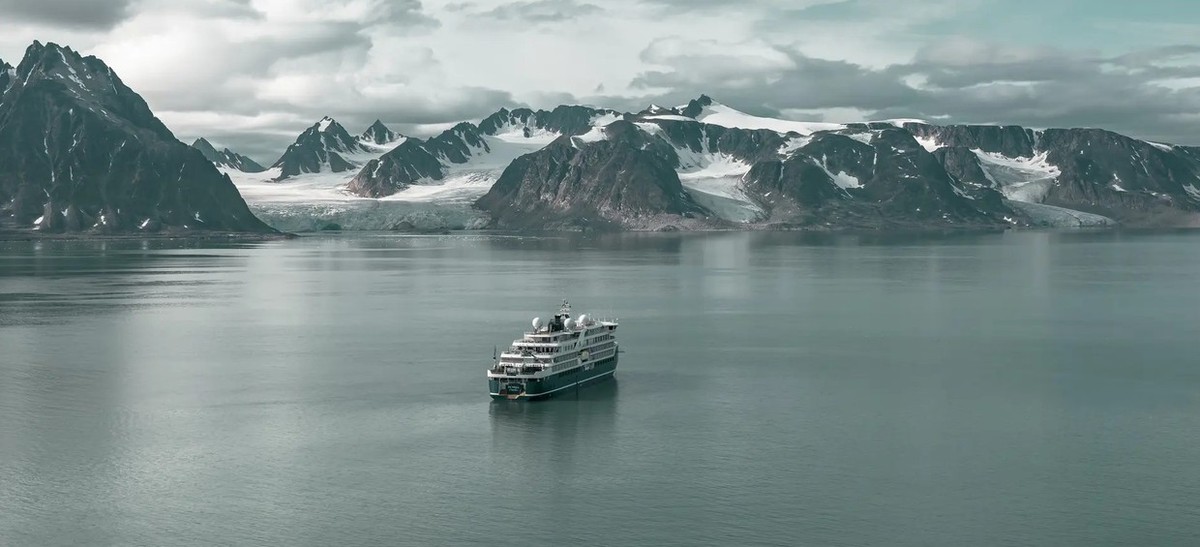 Feture image for Arctic Odyssey from Svalbard to Iceland