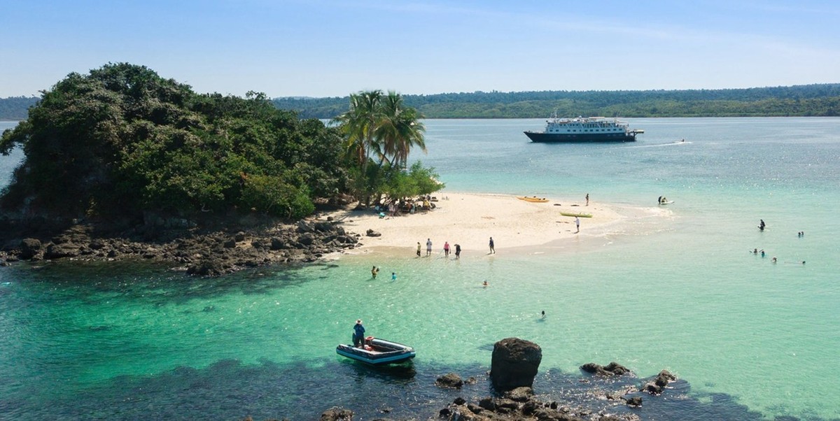Feture image for Costa Rica & Panama Coastal Expedition Cruise