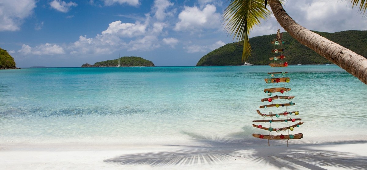 Feture image for Dream Islands as Your Holiday Gift Caribbean Sailing Cruise