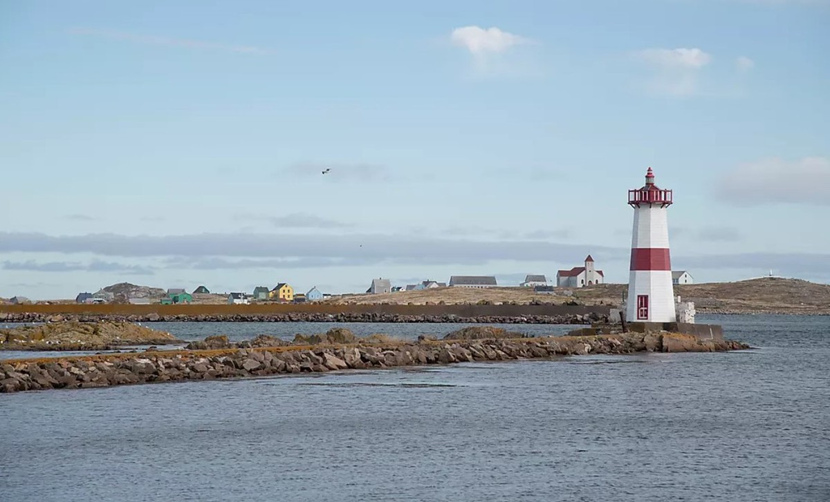 Feture image for Exploration from Greenland to Canada via Saint Pierre and Miquelon