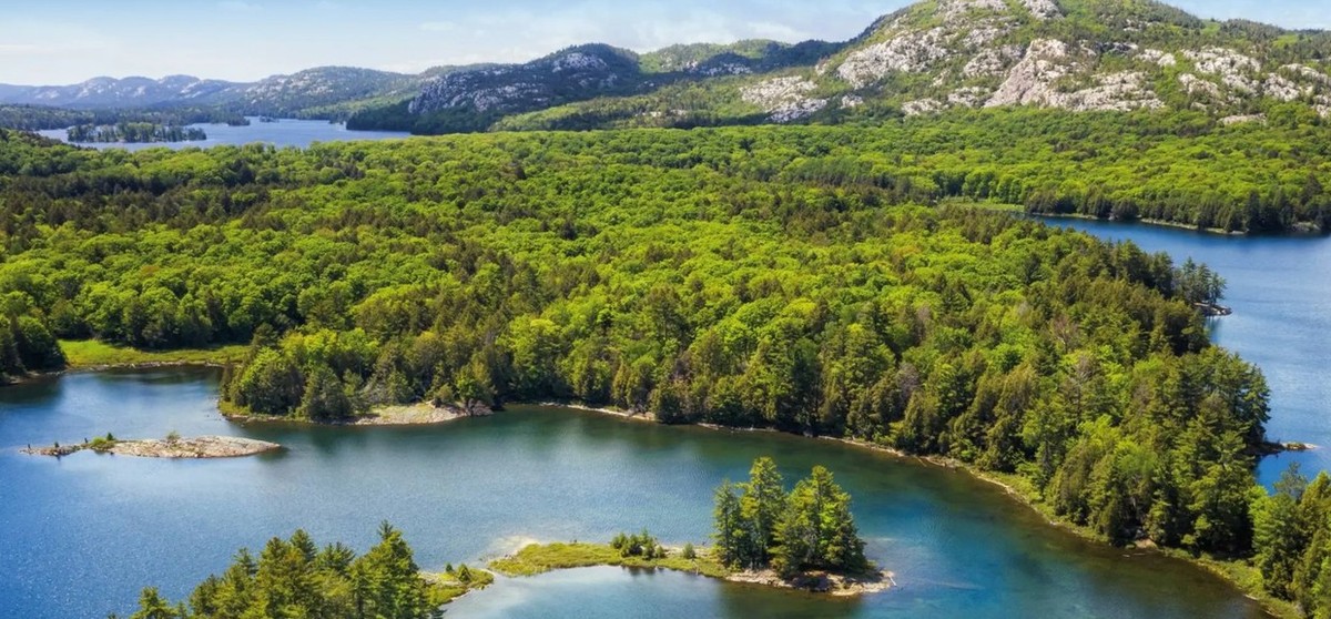 Feture image for Great Lakes and the St Lawrence River: Where Wilderness and History Meet