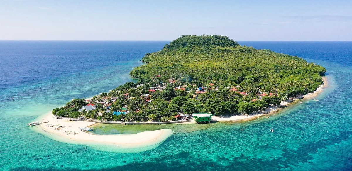 Feture image for In the Heart of the Visayas, the Preserved Soul of the Philippines