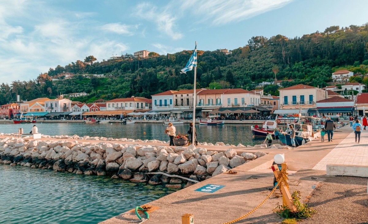 Feture image for It’s All Greek to Me - 12 Day Greek Islands Cruise from Athens