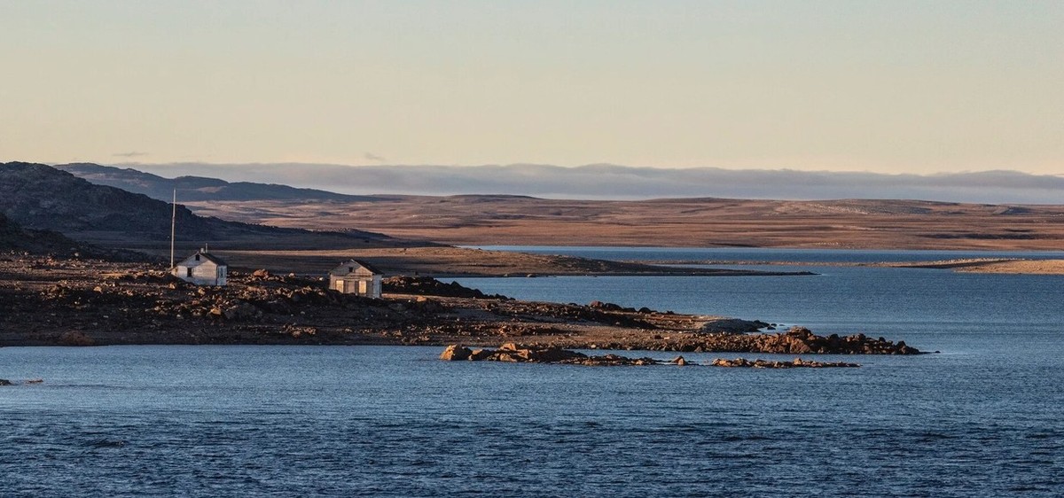 Feture image for Northwest Passage Expedition - Through the Arctic Labyrinth Greenland to Alaska