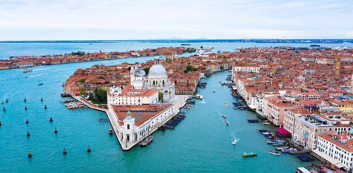 Feture image for Sailing the Adriatic: Treasures of Eastern Italy and Sicily – with Smithsonian Journeys