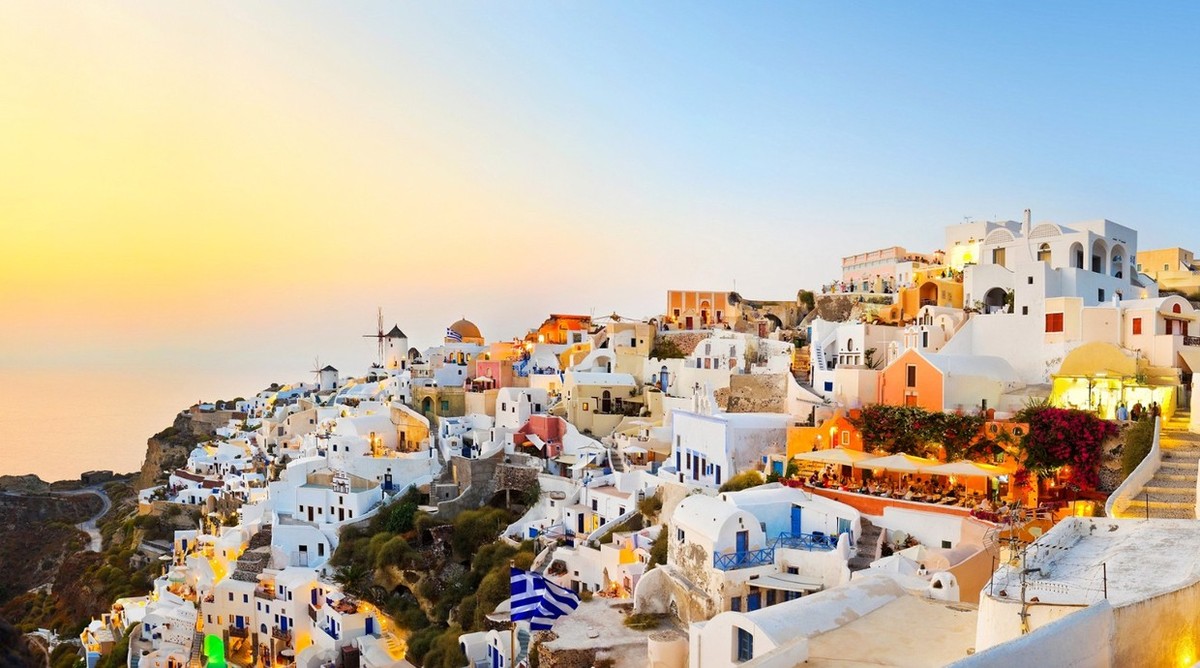 Feture image for Southern Cyclades Sailing Small Ship Cruise