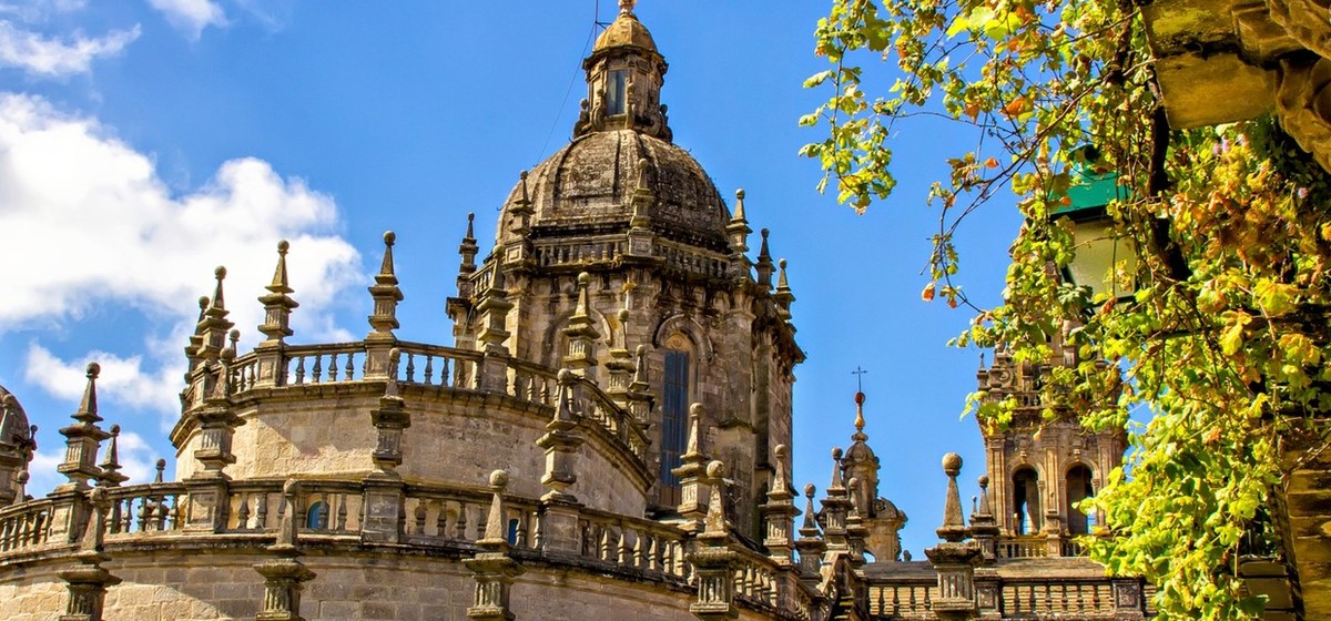 Feture image for The Diversity of The Iberian Coasts - Sailing Cruise