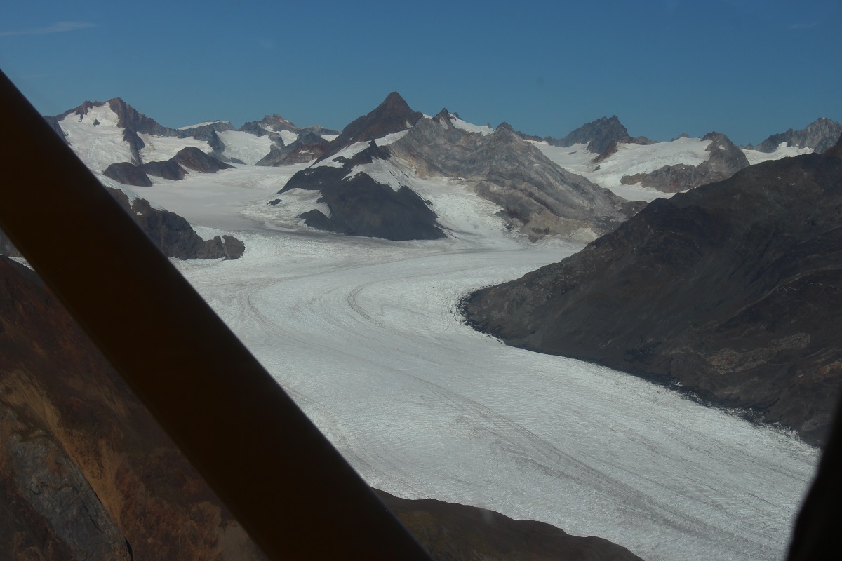 Flightseeing over Glacier Bar - Powell Ettinger